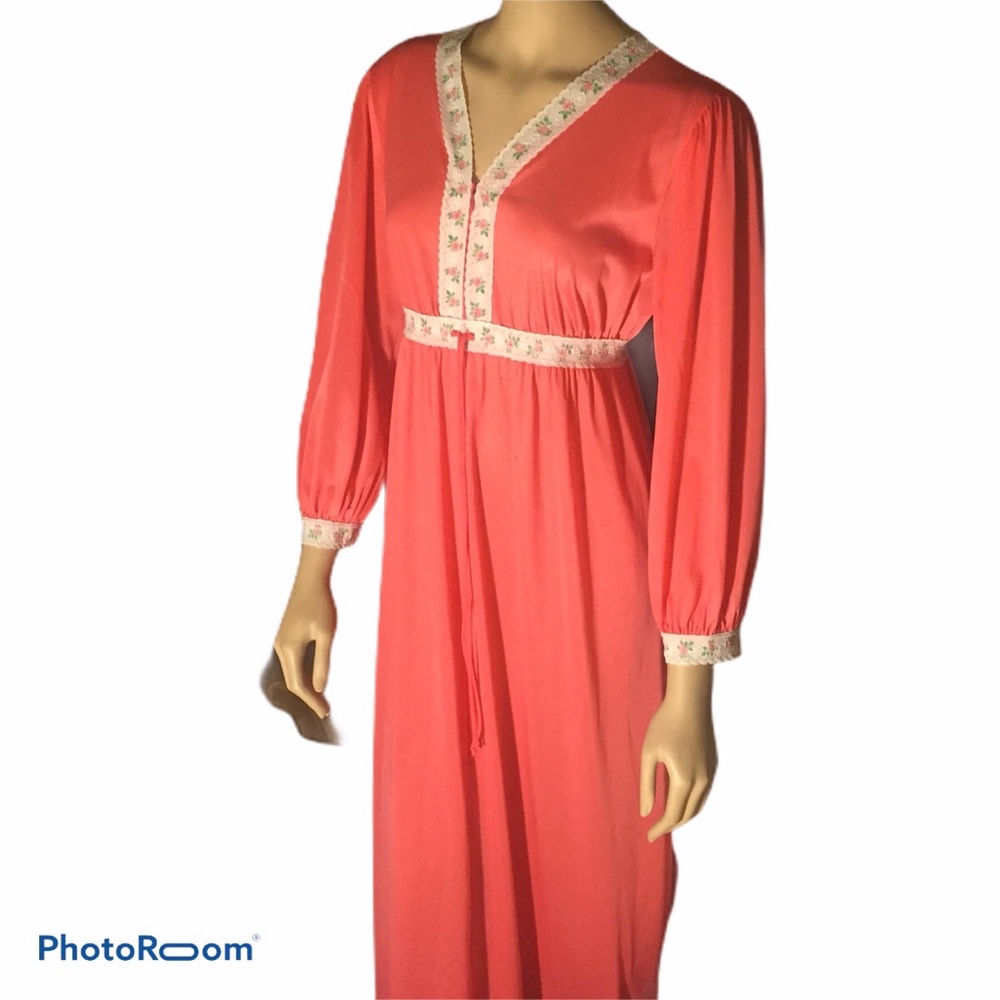 1970s Nightgown, House Dress. Lorraine brand. MED
